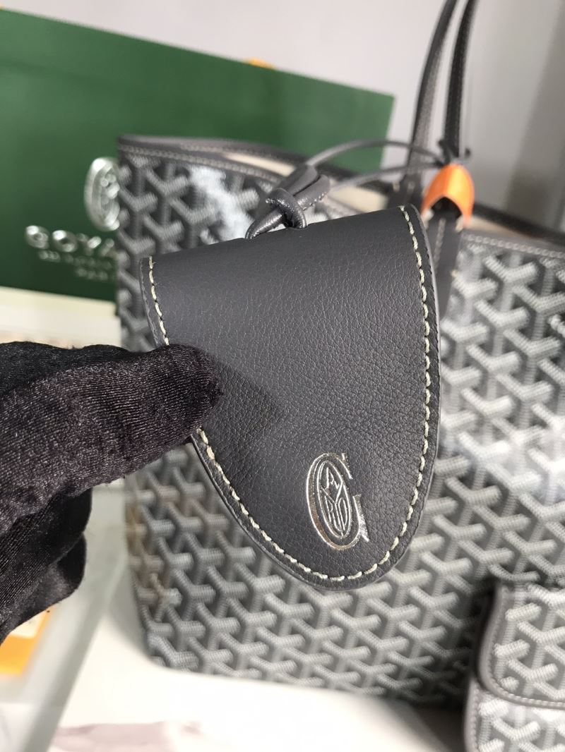 Goyard Shopping Bags